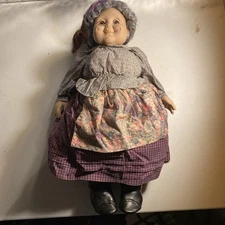 Granny World 20" Grandma Vintage 1993 Vinyl and Plush Doll