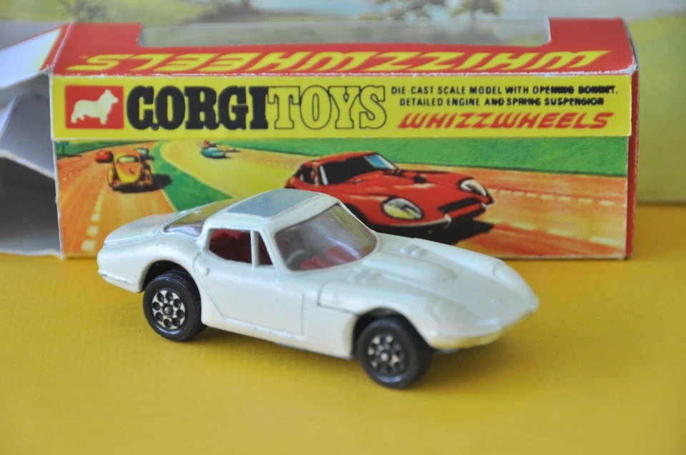 Corgi Toys 377 Marcos 3 Litre in printed reprobox rare colour - Bild 2 von 4