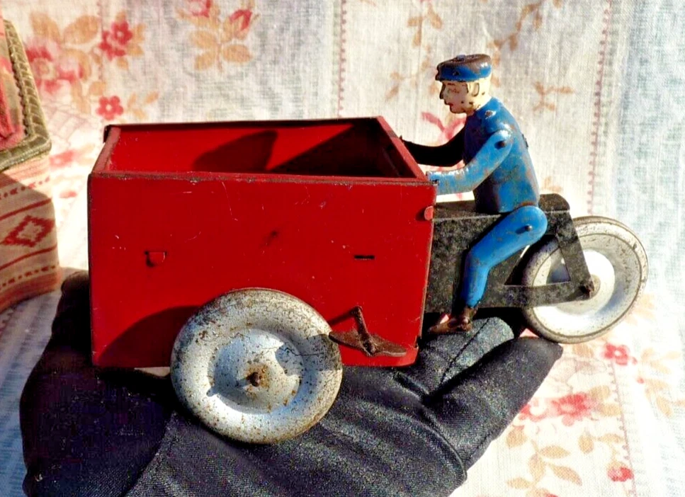 Miniature Solido 1/24° - Triporteur Mécanique Démontable (années 1950) - France