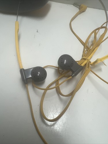 Sony Sports Walkman SRF-M78 Portable AM/FM Radio Arm Band Headphones Working - Picture 4 of 4