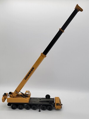 GESCHA MODEL DIE-CAST 1:50 LIEBHERR LT1100 CAR CRANE TELESCOPE TRUCK 3072 AS IS
