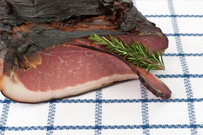 Bauerngeräuchertes aus der Keule kamingeräuchert 1,0kg vom  Landmetzger