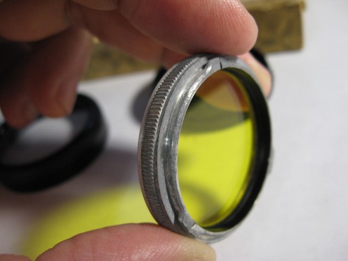 Rolleiflex Yellow Filter Gelb-Mittel bakelite case fits TLR lens Rollei 28.5mm - Picture 7 of 10