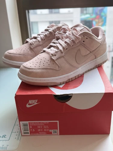 New Never Worn W Nike Dunk Low Pink Prm Size 9