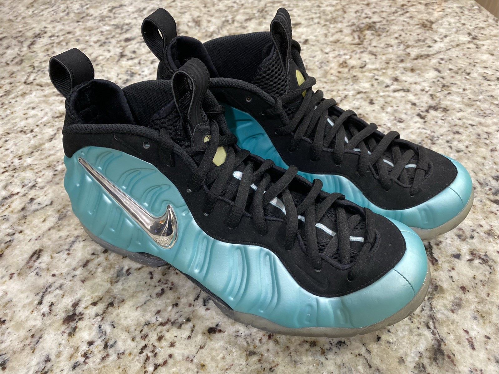 Nike Air Foamposite Pro Island Green/Silver (624041-303) Size 9.5 Gently Used thumbnail 2