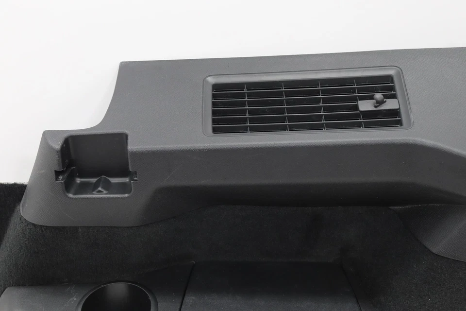 Panel de ajuste de cuarto Volvo XC90 2021 Foto 2 de 4