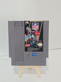  NFL Football NES Video Game W/ OEM Nintendo Rental Case