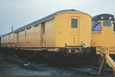 ORIGINAL 35mm Slide LNER ‘ BGP ‘ 5277, as ADM975308. Haymarket T.M.D., 1986.