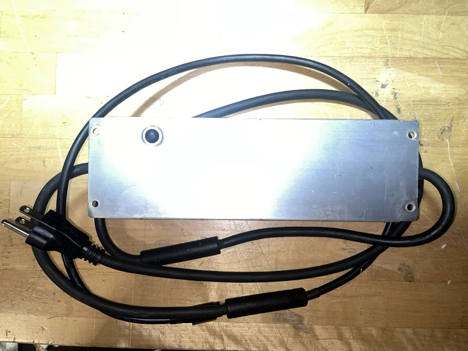 Б/у светодиодный источник питания Mean Well XLG‐320‐V‐A 320 Вт постоянное напряжение IP67 - Изображение 3 из 3