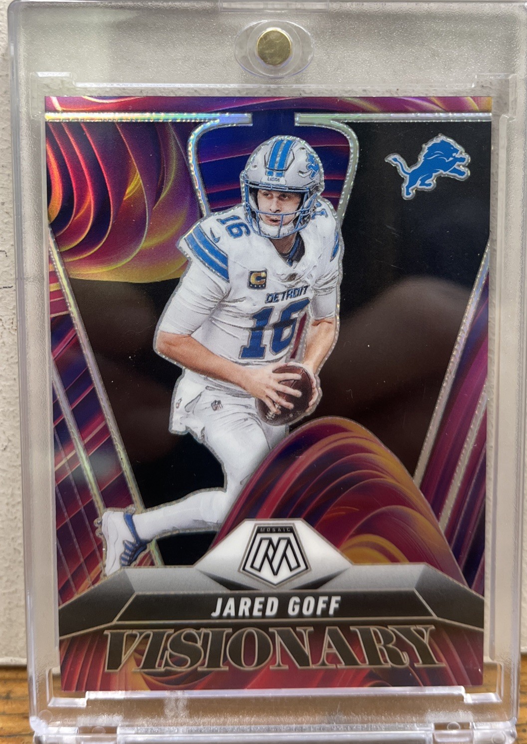 🔥2025 Panini Mosaic ~ Jared Goff #9 Visionary ~ Case Hit ~ Detroit Lions QB 1🔥