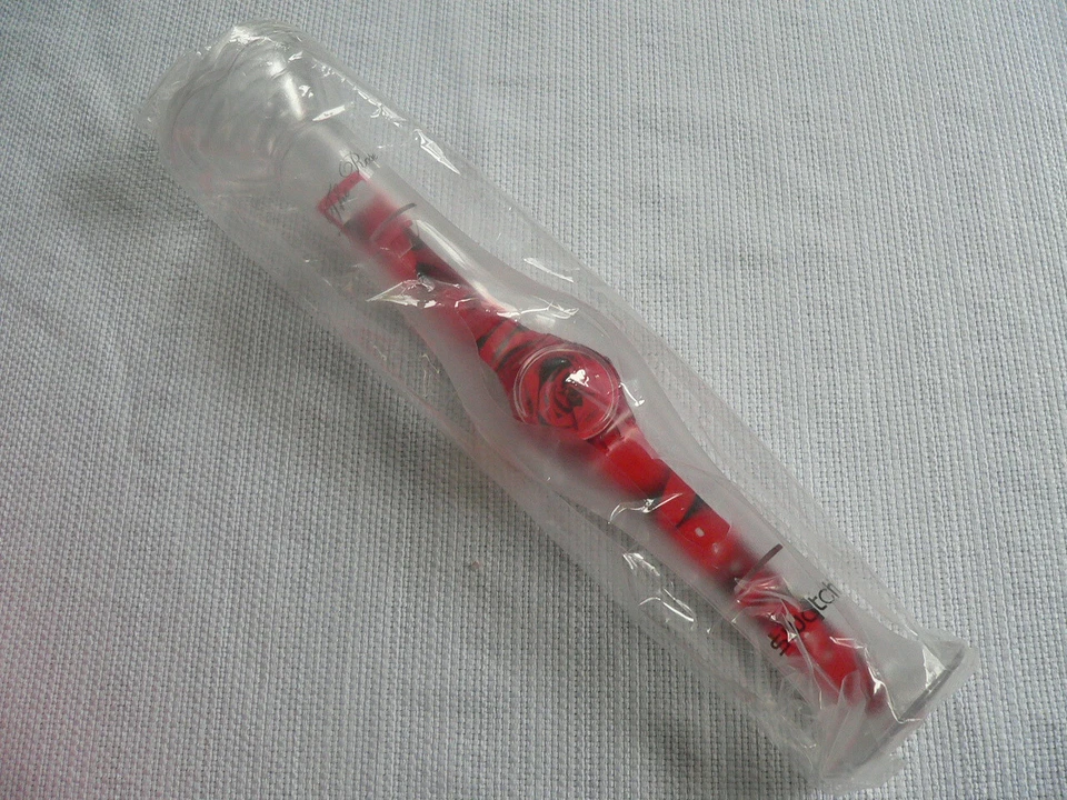 1998 Spring Summer Collection swatch watch The Rose GR136. - Image 4 of 4