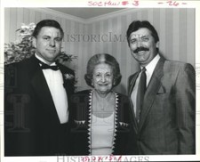 1994 Press Photo Judges Kirk Vaughn & Bob Buckley, Lena Torres, Holy Cross Event