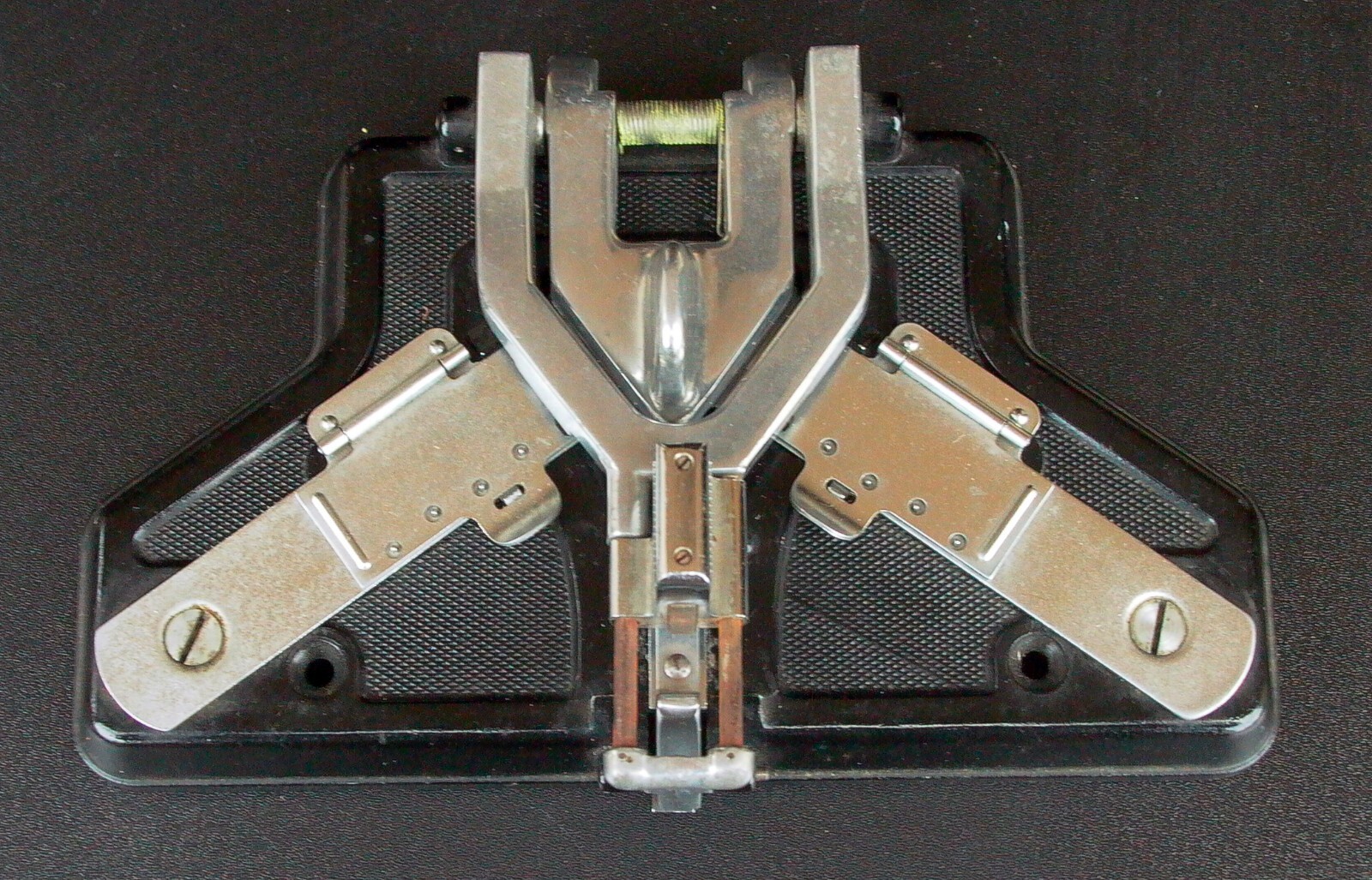 Foto 1 di 8