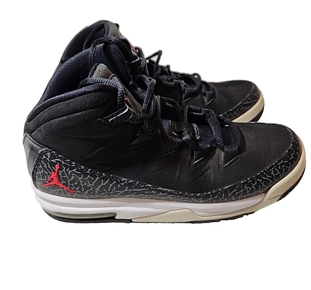 Nike Air Jordan Deluxe GS Nero Rosso Velocity Elephant 807718 061 Taglia 6.5 Youth