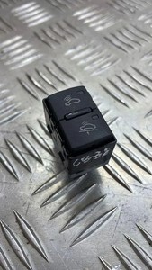 AUDI A8 D3 4E2, 4E8 Schalter 4E0962109 2.50 Diesel 2006 31824011