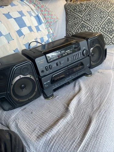 Fisher Vintage Boombox Studio Standard PH-W3000 with Super Bass!