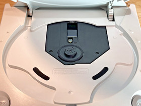 Sega Dreamcast HKT-3020 Console Bundle w/OEM Controllers (2) and VGA cable 🤖