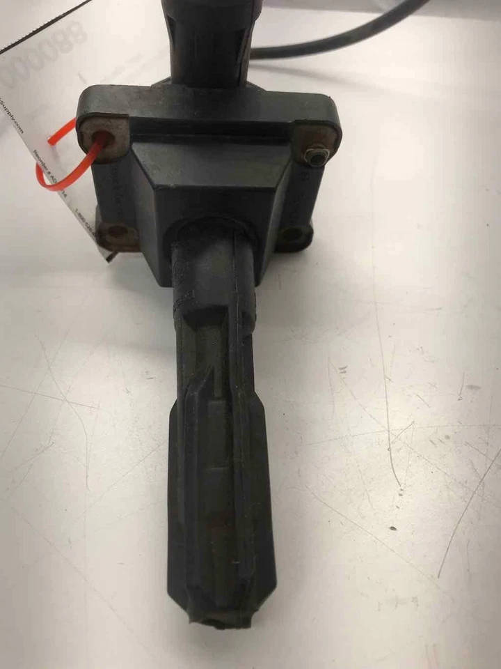 1997 - 2000 MERCEDES BENZ C-CLASS Bobina de Ignição com Vela de Ignição 0001593542 - Imagem 2 de 4