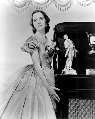 Olivia De Havilland as Melanie Hamilton 24x36 inch poster Gone With The Wind