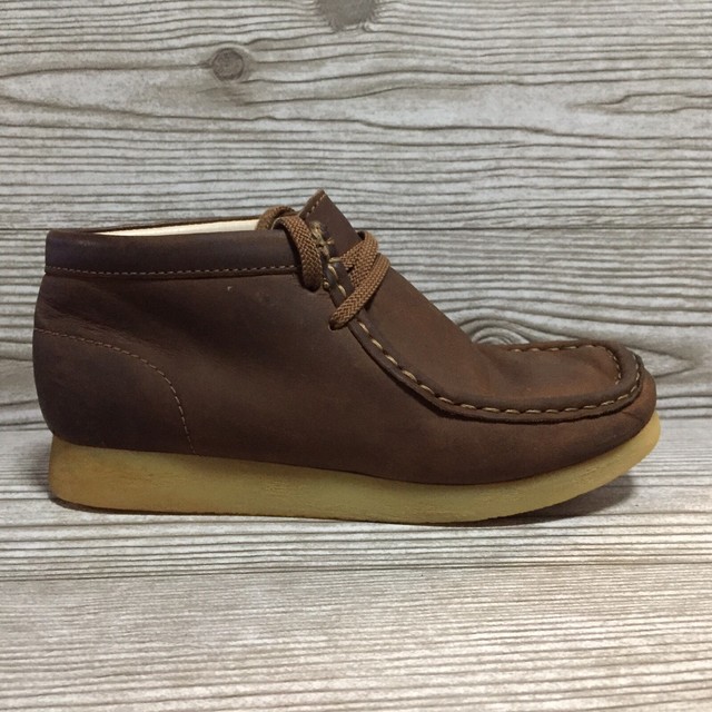 clarks boys black trainers