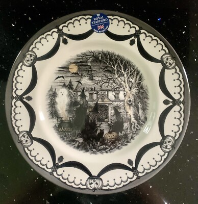 1X Royal Stafford Coven Witches Ghost Dinner Plate 11  Halloween Gothic