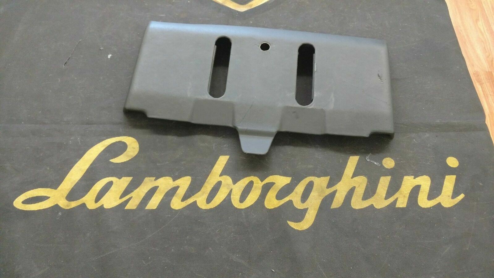 LAMBORGHINI MURCIELAGO INTERIOR BACK SEAT BELT COVER PANEL TRIM OEM 418858670