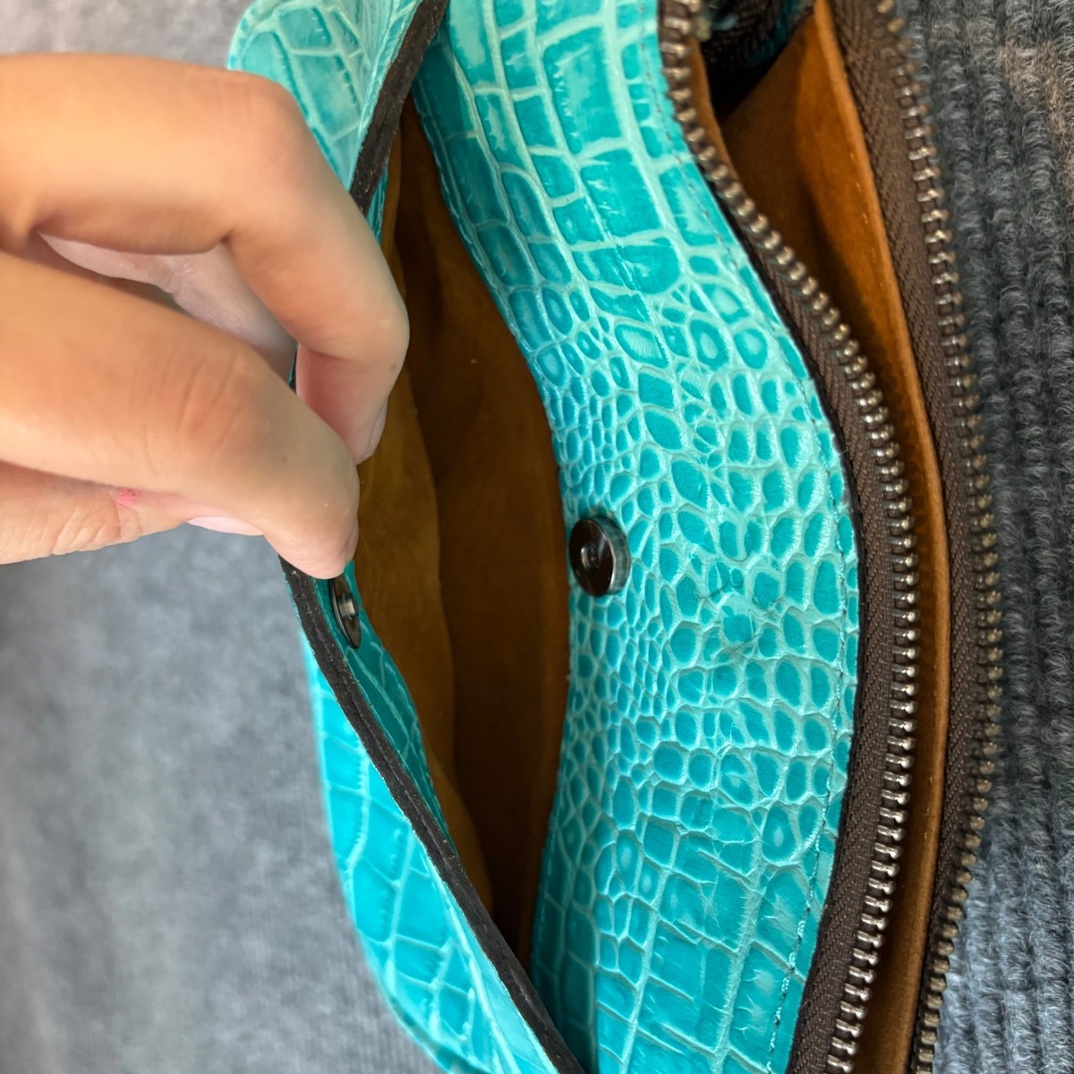 Patricia Nash Turquoise Croc Embossed Leather Crossbody Bag 
