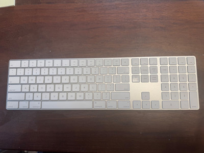 Apple A1843 Wireless Rechargeable Bluetooth Magic Keyboard With Numeric Keypad