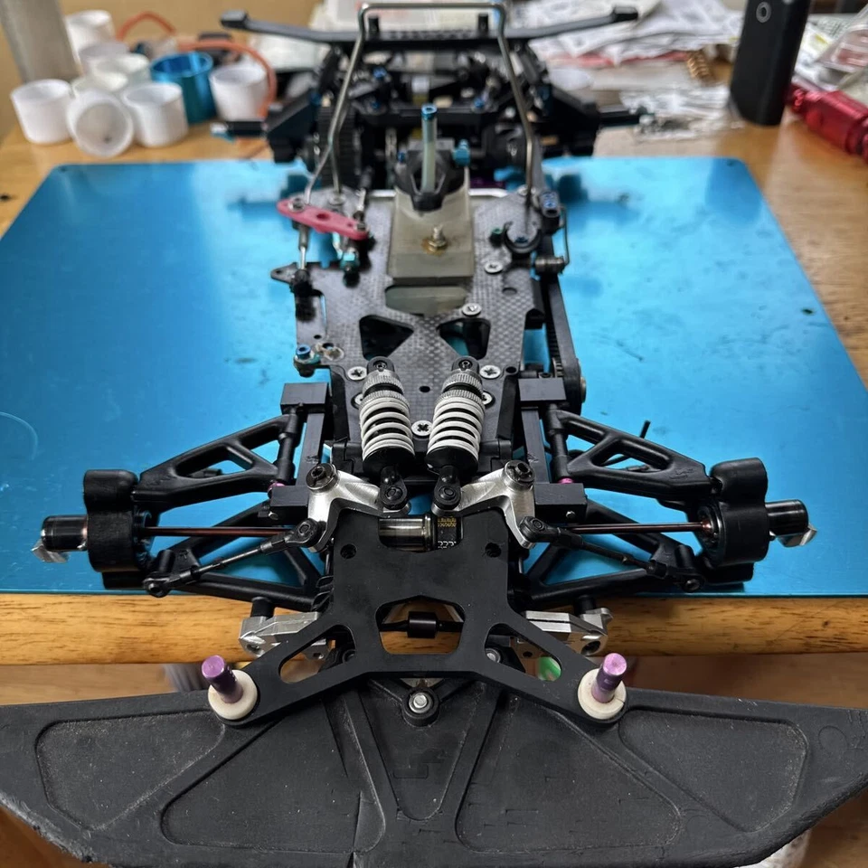 Serpent Vector NT Front VETEQ Spec Chassis RC Radio Control  Car  Chassis - Image 2 of 4