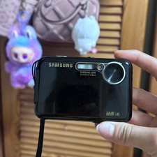 Samsung i8 Digital Camera 8.2 MP 3x Optical Zoom 720p HD Video Recording Black