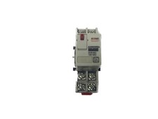 USED Dayton 10A 120VAC 8-Blade Plug-in Relay 5YR16O W/ Relay Base 2A582N