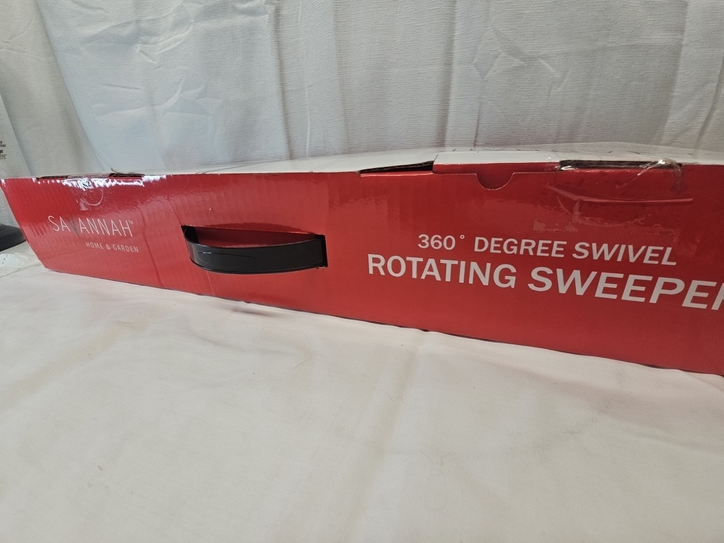 Savannah Home & Garden 360° Swivel Rotating Sweeper. SHG-498 New 