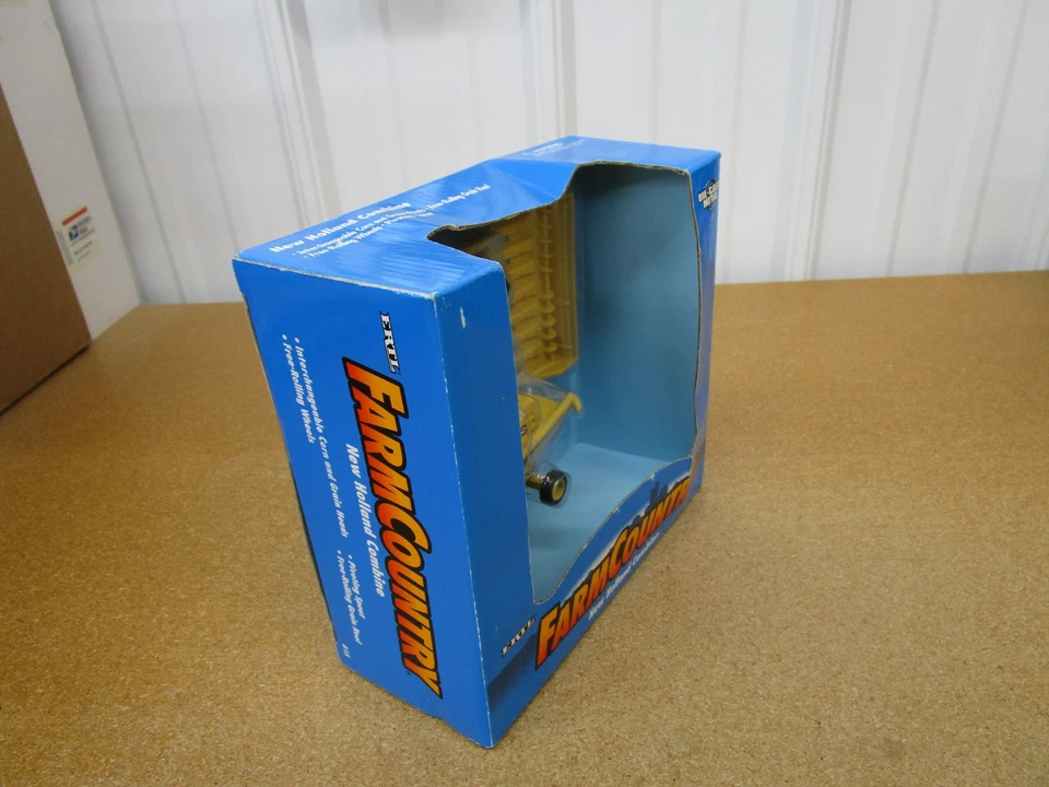 New Holland TR 97 combine corn head ERTL 1/64 NIP box diecast farm toy B5 Z - Image 3 of 4