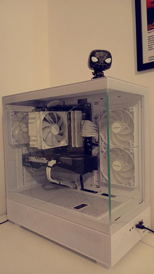 Freshly Built Stunning Gaming Rig! 💫 (OPEN TO OFFERS) - Image 4 of 4