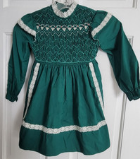 POLLY FLINDERS Vintage 70's Green Hand Smocked Dress Size 6