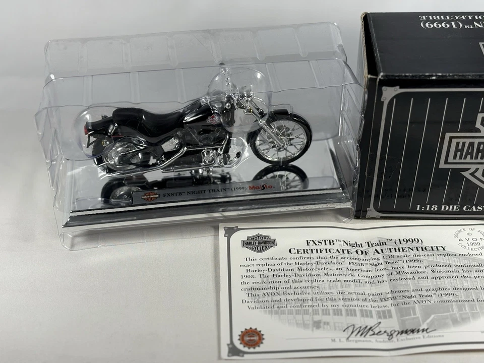 Harley Davidson 1999 FLSTF Fat Boy 1:18 Die Cast motocicleta Maisto de colección nuevo en stock Foto 2 de 4