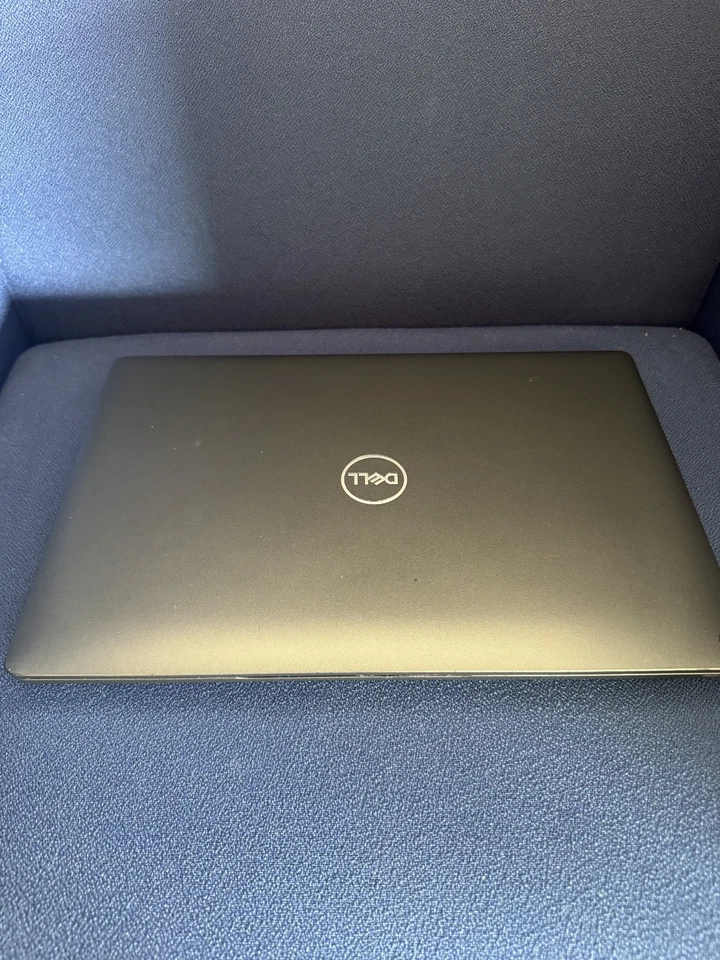 Dell Latitude 5400 · i5-8365U · 8GB · 256GB, foto 1 di 5
