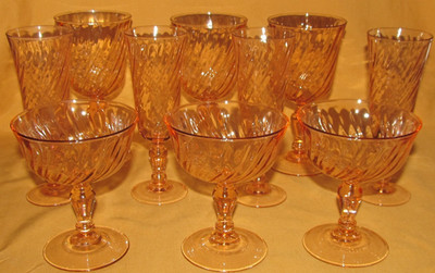 Lot de verres Luminarc modèle Rosaline rose 3 verres eau 4 flûtes 3 coupes