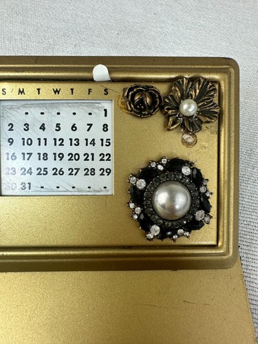 VTG Retro Office Metal 50's Clip Board Art Nouveau Calendar Rhinestones Jewelry - Picture 3 of 10