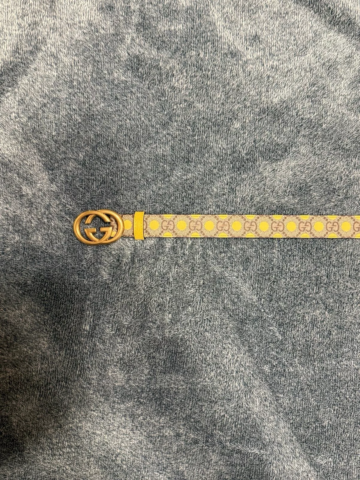 Ceinture Gucci à pois GG imbriquée