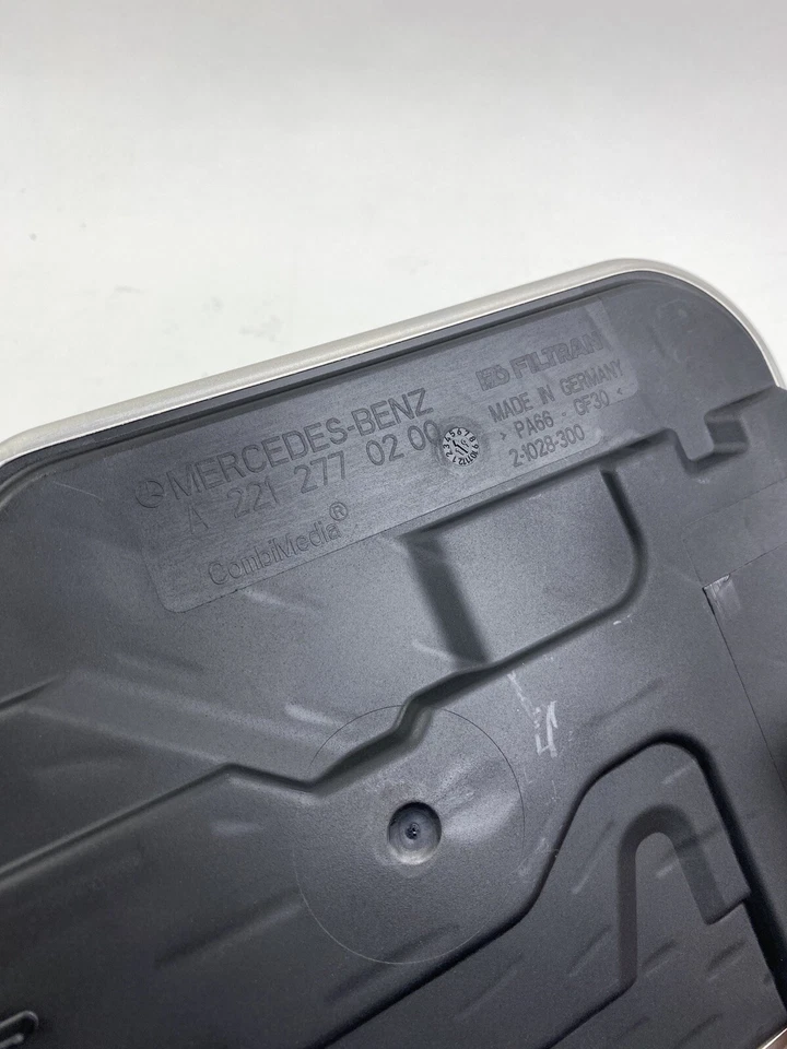 Оригинальный фильтр для автоматической коробки передач Mercedes-Benz 221-277-02-00 от оригинального производителя - Изображение 4 из 4