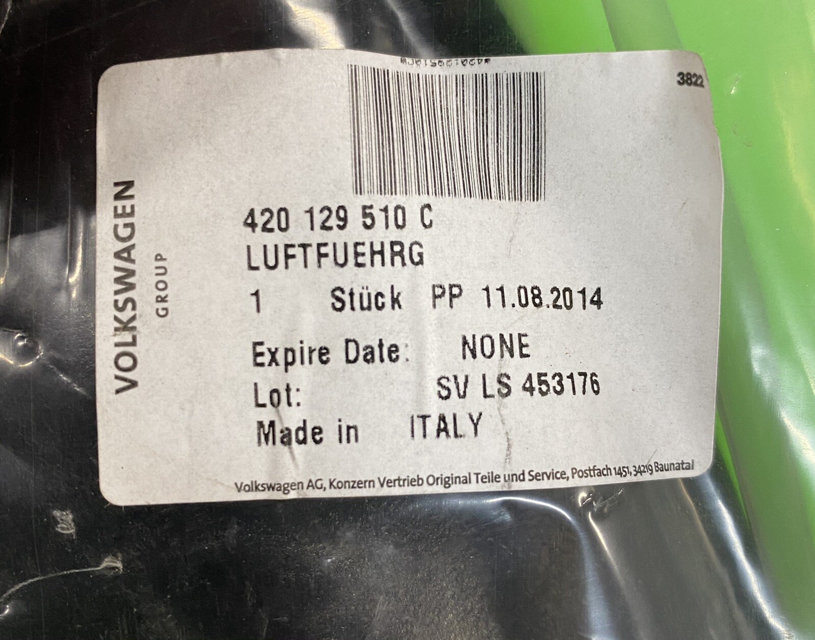 2013 Audi R8 V8 Right Engine Air Intake Tube Duct OEM LP (AL)