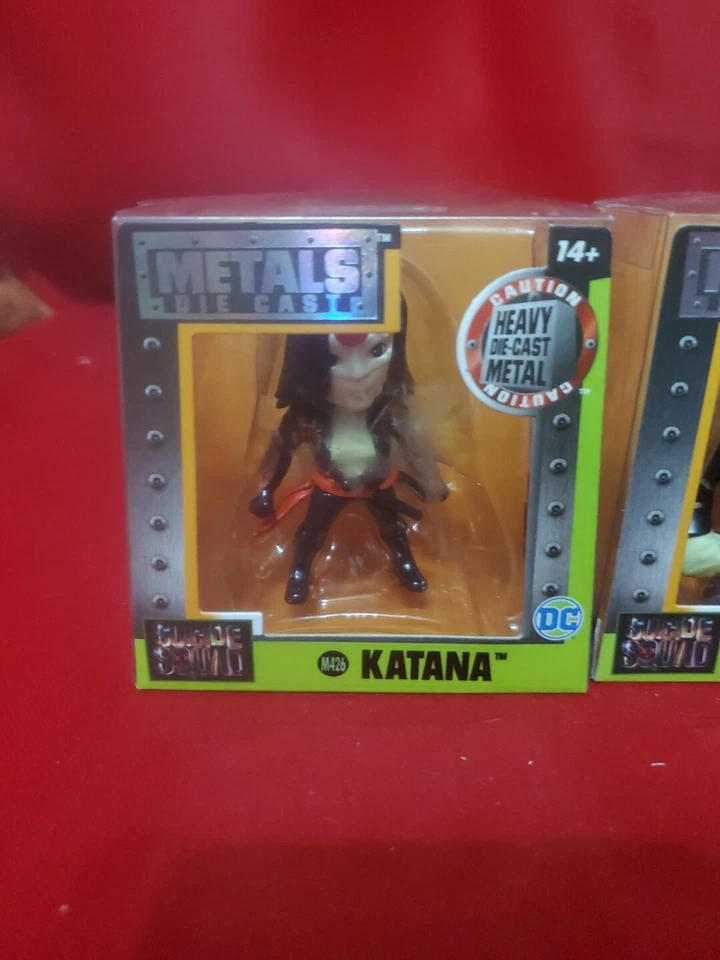 Metals Diecast Suicide Squad, DC Katana, Killer Croc, The Joker Boss Lote de 3 Foto 2 de 4