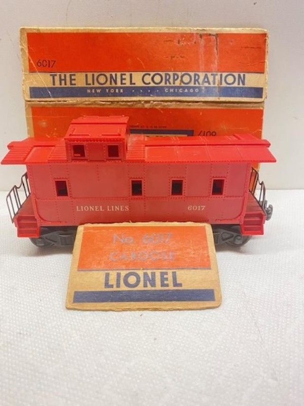 LIONEL CABOOSE CAR 6017 0 GAUGE WITH ORIGINAL BOX