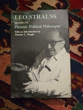 Leo Strauss STUDIES IN PLATONIC POLITICAL PHILOSOPHY, Hardback