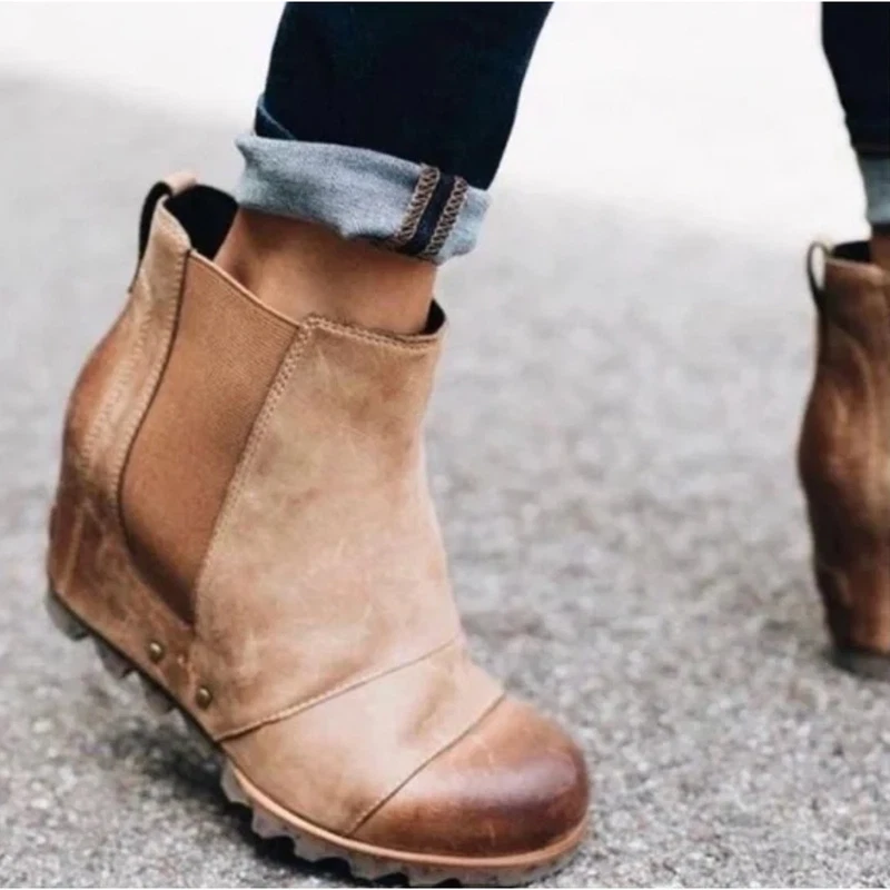 sorel hidden wedge leah distressed leather boots