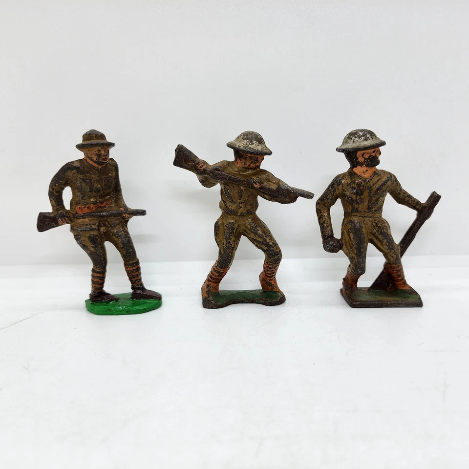 3 (Barclay?) Chumbo e 5 ferro fundido (manói?) Soldados de brinquedo (Lote C #8) - Imagem 3 de 4