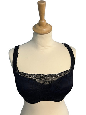 Triumph Body Make-Up Illusion Lace Balconette Bra Navy/Black GB 34D