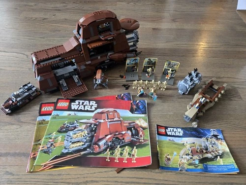 Lego 7662 and 7929 w/ Droid cards/stands 99% complete