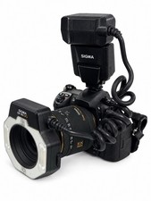 Fujifilm FinePix S5 Pro DSLR Camera w/ Sigma EM-140 (EPS005380)